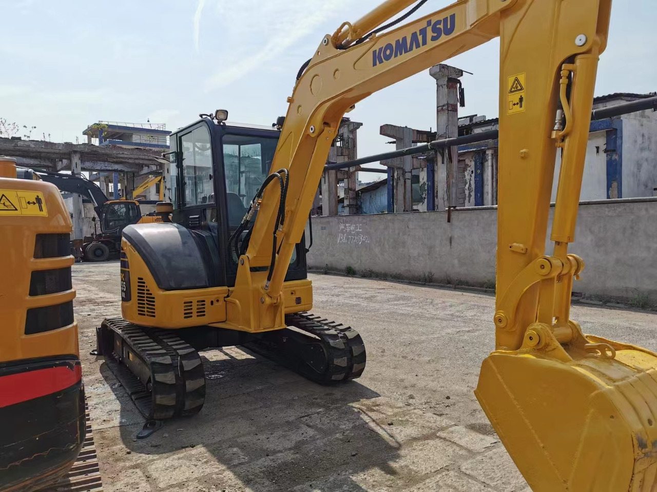 Komatsu PC55MR-3 Excavator - حفارة مصغرة: صور 4 Komatsu PC55MR-3 Excavator - حفارة مصغرة: صور 4