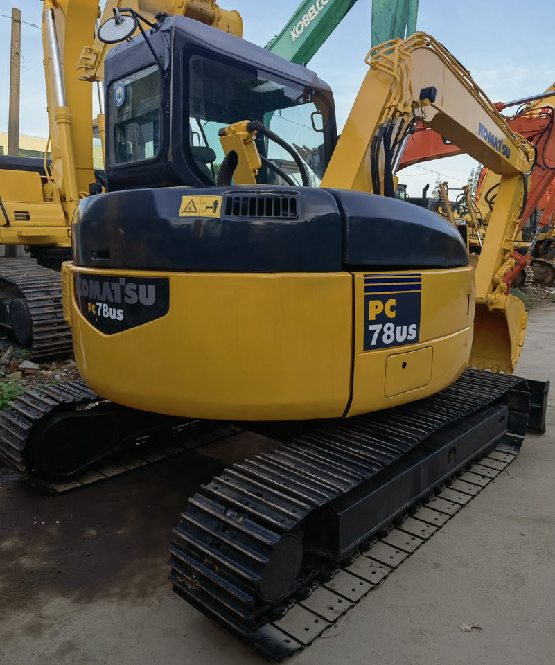 Komatsu pc78 Excavator - حفارات زحافة: صور 2 Komatsu pc78 Excavator - حفارات زحافة: صور 2