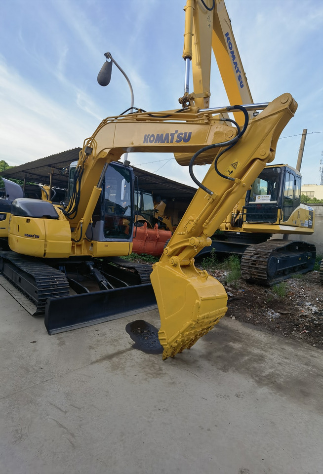 Komatsu pc78 Excavator - حفارات زحافة: صور 5 Komatsu pc78 Excavator - حفارات زحافة: صور 5