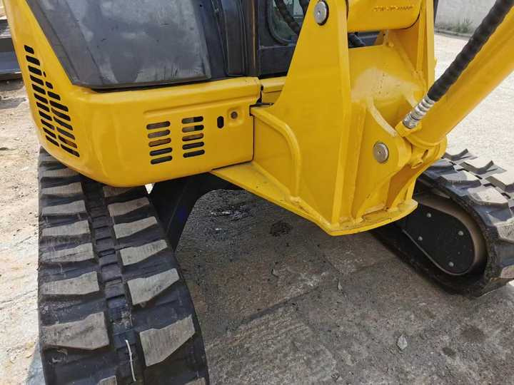 Orginal japan Brand Komatsu pc55MR-3 Used excavators pc55 mini excavator pc55MR excavator 5 tons Low price in stock - حفارة مصغرة: صور 5 Orginal japan Brand Komatsu pc55MR-3 Used excavators pc55 mini excavator pc55MR excavator 5 tons Low price in stock - حفارة مصغرة: صور 5