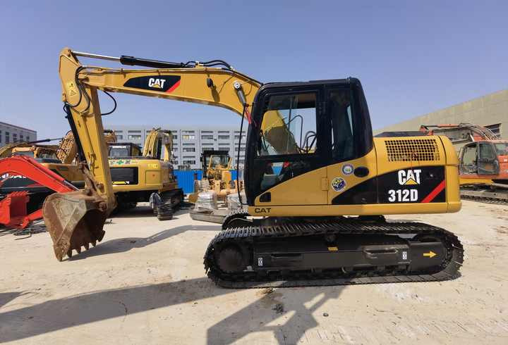 Second-hand Machinery Cat 312d Cat 320d Hydraulic Crawler Digger Used Excavator on stock - حفارات زحافة: صور 3 Second-hand Machinery Cat 312d Cat 320d Hydraulic Crawler Digger Used Excavator on stock - حفارات زحافة: صور 3