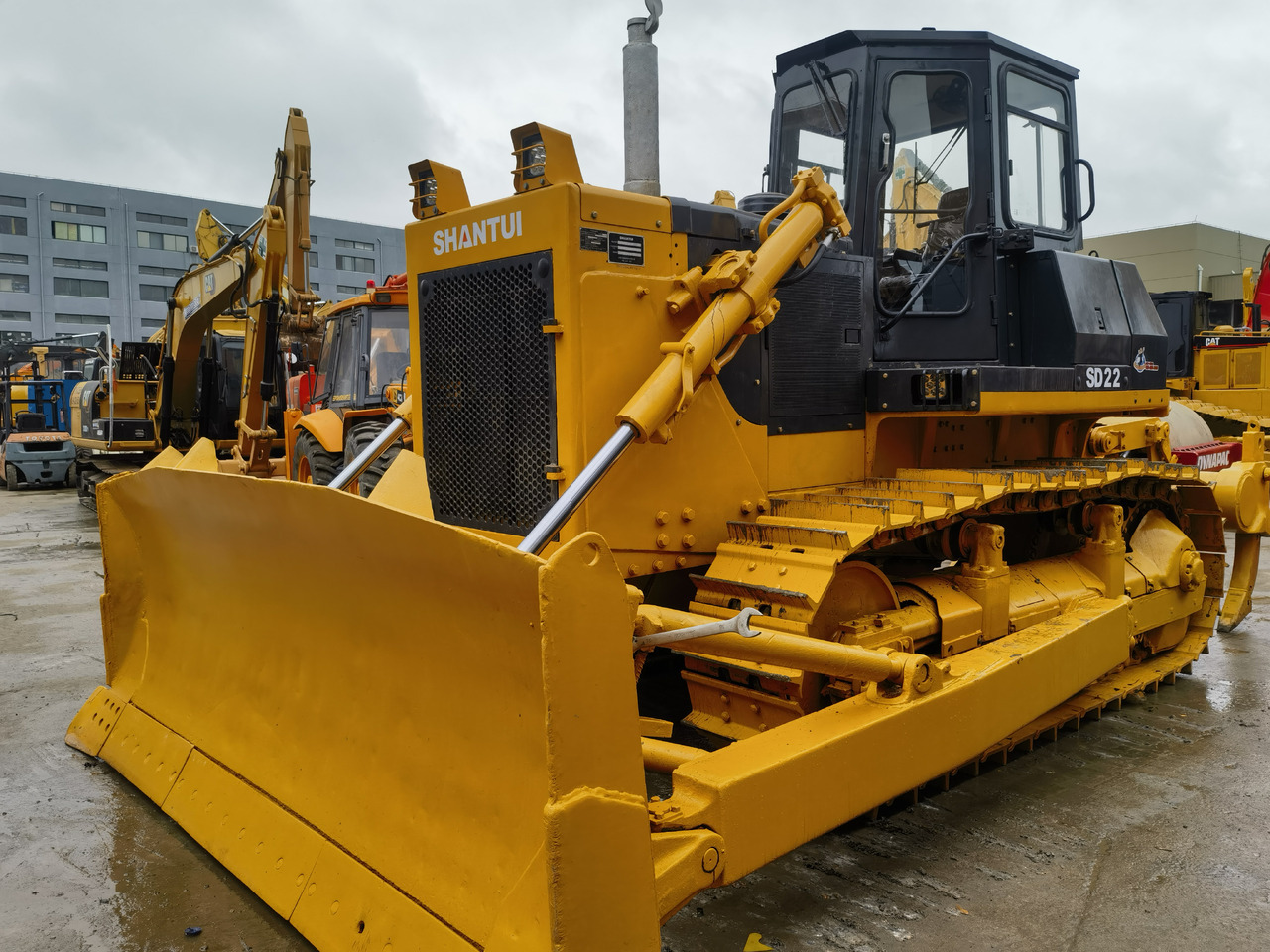 Shantui SD22 bulldozer - بلدوزر: صور 2 Shantui SD22 bulldozer - بلدوزر: صور 2