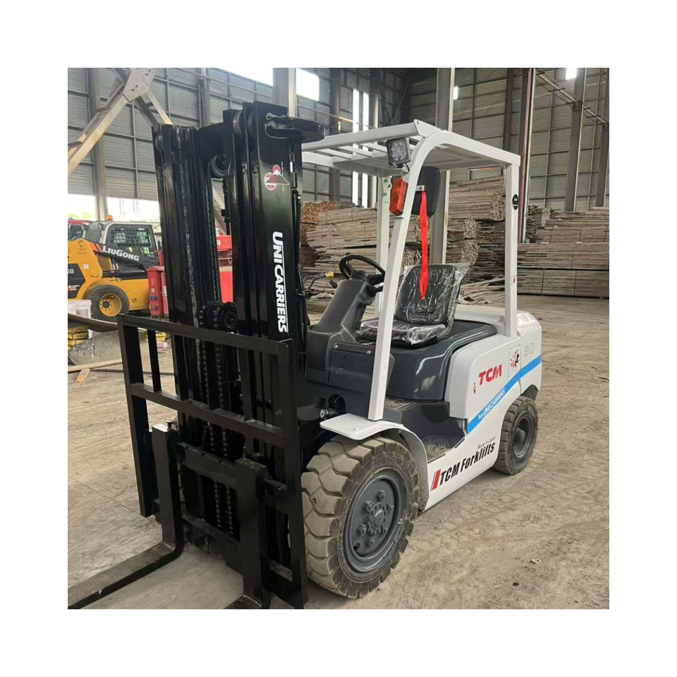 TCM FD30 Forklift - رافعة شوكية ديزل: صور 5 TCM FD30 Forklift - رافعة شوكية ديزل: صور 5