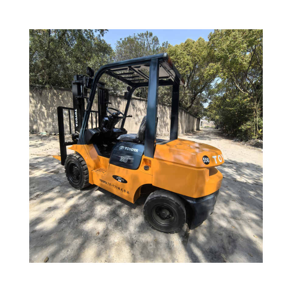 Toyota FD30 Forklift - رافعة شوكية ديزل: صور 1 Toyota FD30 Forklift - رافعة شوكية ديزل: صور 1