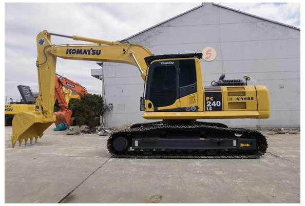 Used Excavator Komatsu PC240LC-8 original Japan Komatsu PC240-8 Digger for Sale - حفارات زحافة: صور 1 Used Excavator Komatsu PC240LC-8 original Japan Komatsu PC240-8 Digger for Sale - حفارات زحافة: صور 1