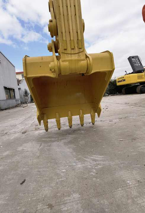 Used original komatsu240-8 24tons hydraulic crawler excavator used crawler excavator Komatsu pc240-8CL - حفارات زحافة: صور 3 Used original komatsu240-8 24tons hydraulic crawler excavator used crawler excavator Komatsu pc240-8CL - حفارات زحافة: صور 3