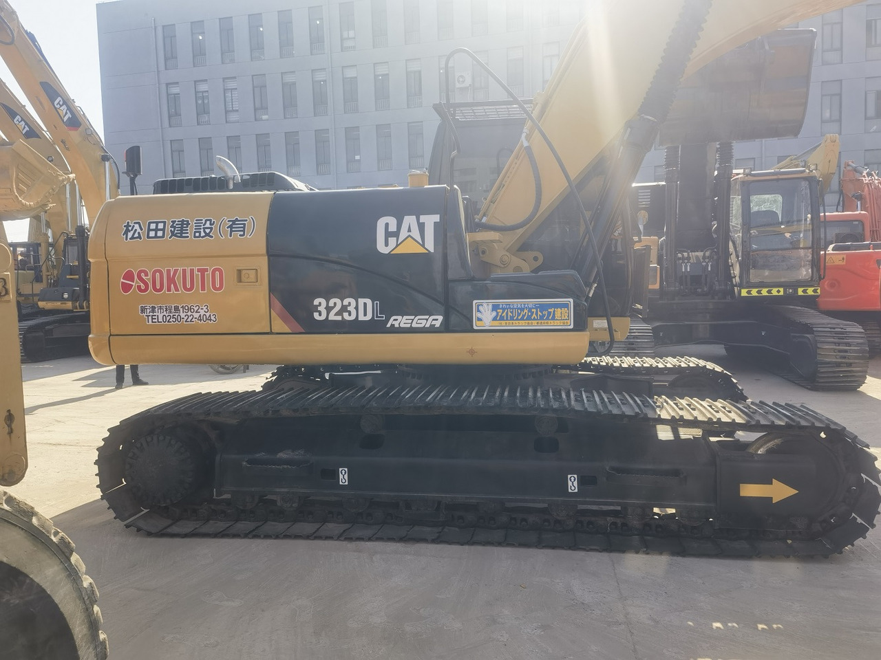 Cat 323d excavators - حفارة: صور 4 Cat 323d excavators - حفارة: صور 4