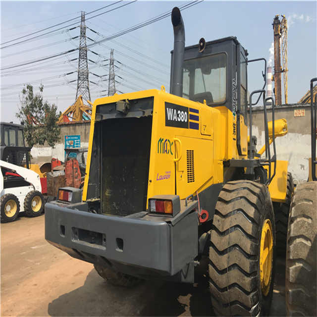 Second hand wheel loader Komatsu used Wheel loader WA320-3 WA320-1 WA380-3 cheap for sale - اللودر بعجل: صور 3 Second hand wheel loader Komatsu used Wheel loader WA320-3 WA320-1 WA380-3 cheap for sale - اللودر بعجل: صور 3