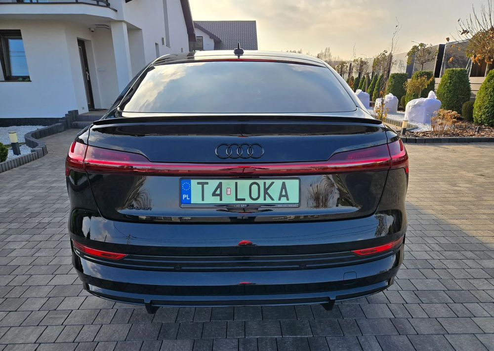 سيدان Audi e-tron 55 Quattro S Line: صور 19 سيدان Audi e-tron 55 Quattro S Line: صور 19