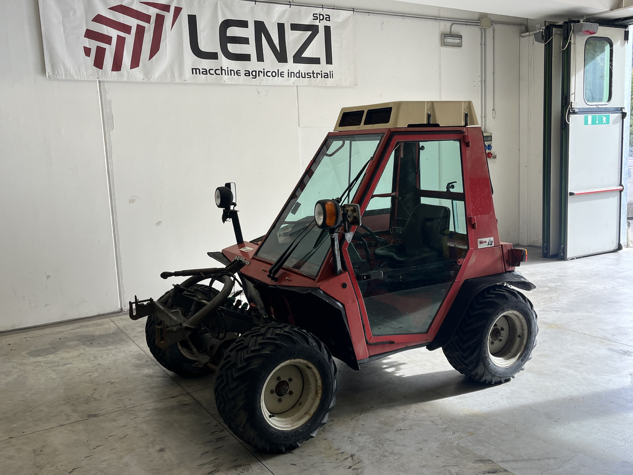 AEBI TT 70 S - جرار: صور 2 AEBI TT 70 S - جرار: صور 2