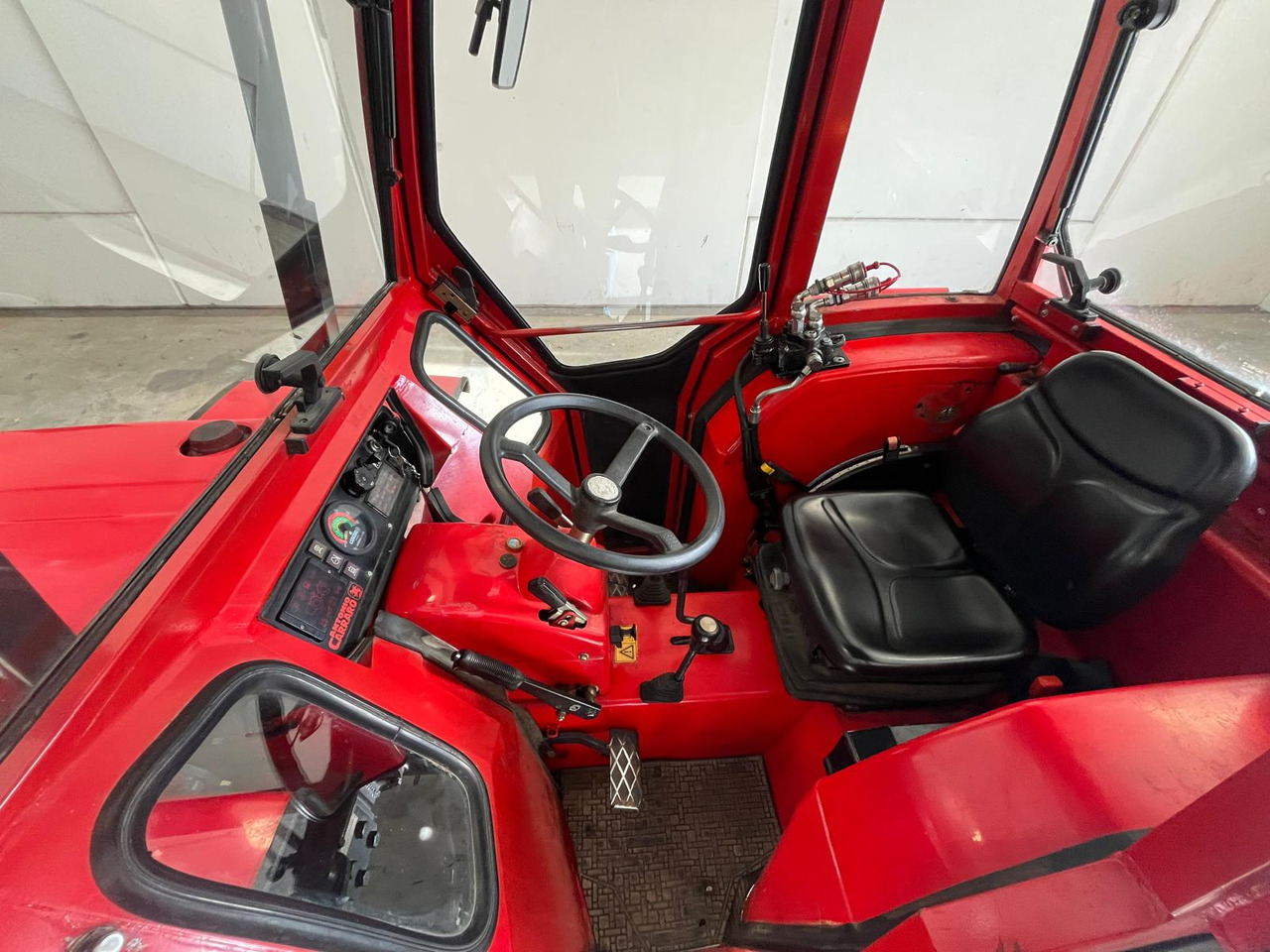 جرار ANTONIO CARRARO TC 8400 F: صور 9 جرار ANTONIO CARRARO TC 8400 F: صور 9