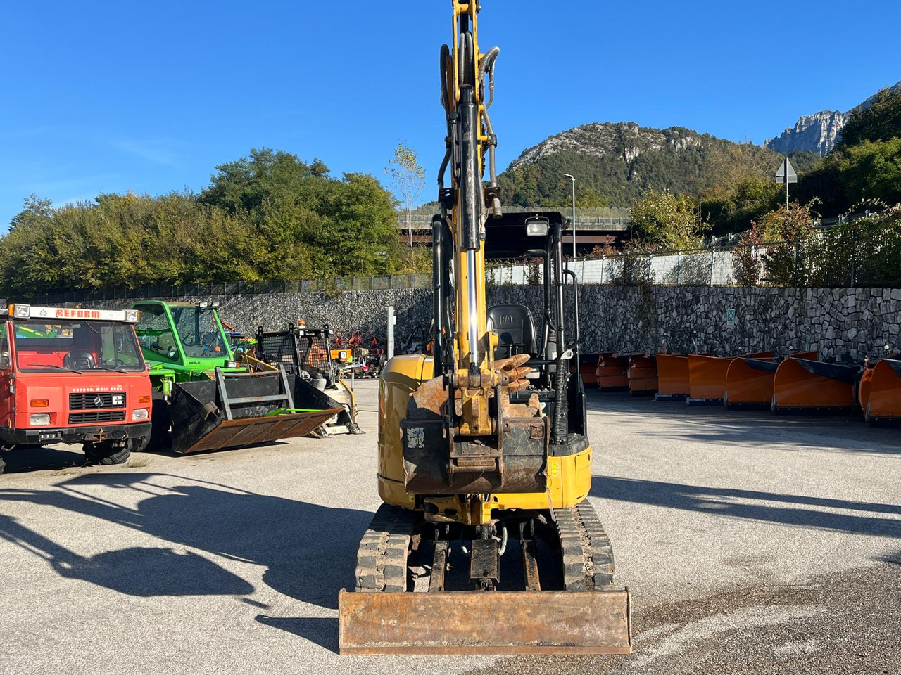ESCAVATORE CAT 303 E CR - حفارة مصغرة: صور 3 ESCAVATORE CAT 303 E CR - حفارة مصغرة: صور 3
