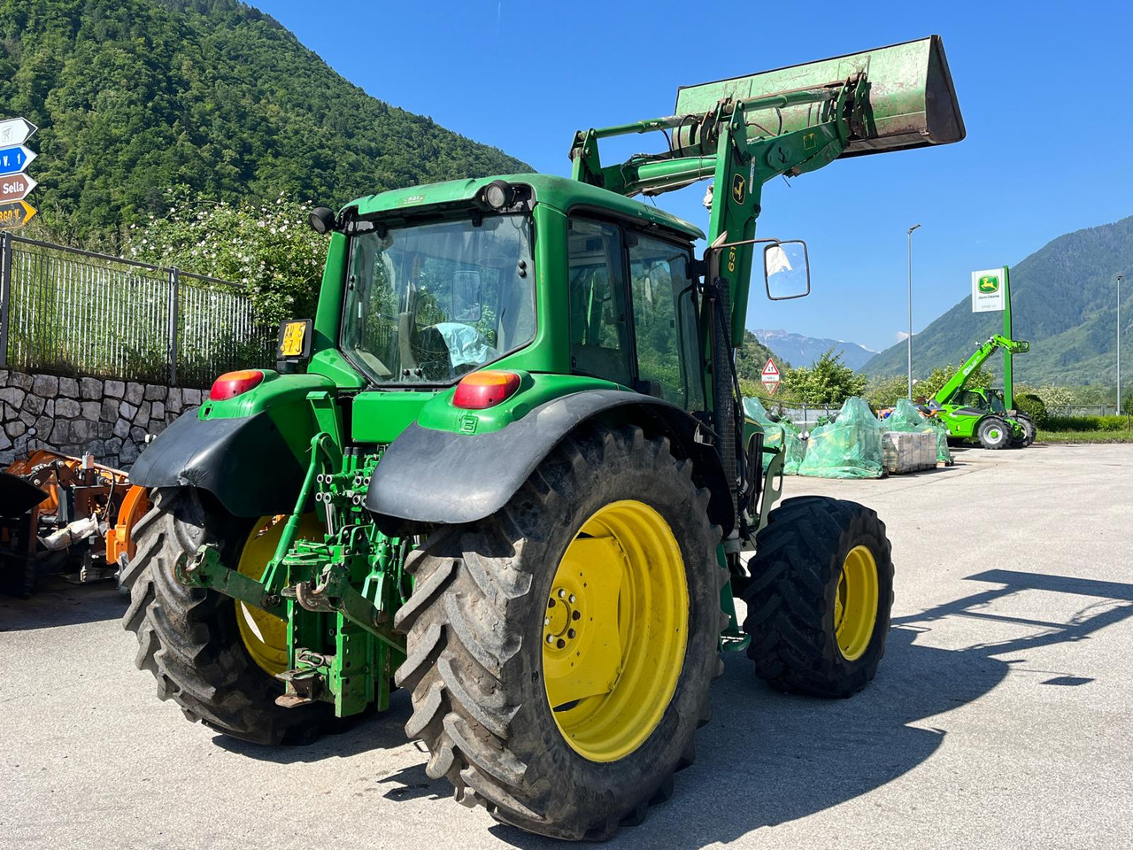 JOHN DEERE 6320 - جرار: صور 5 JOHN DEERE 6320 - جرار: صور 5
