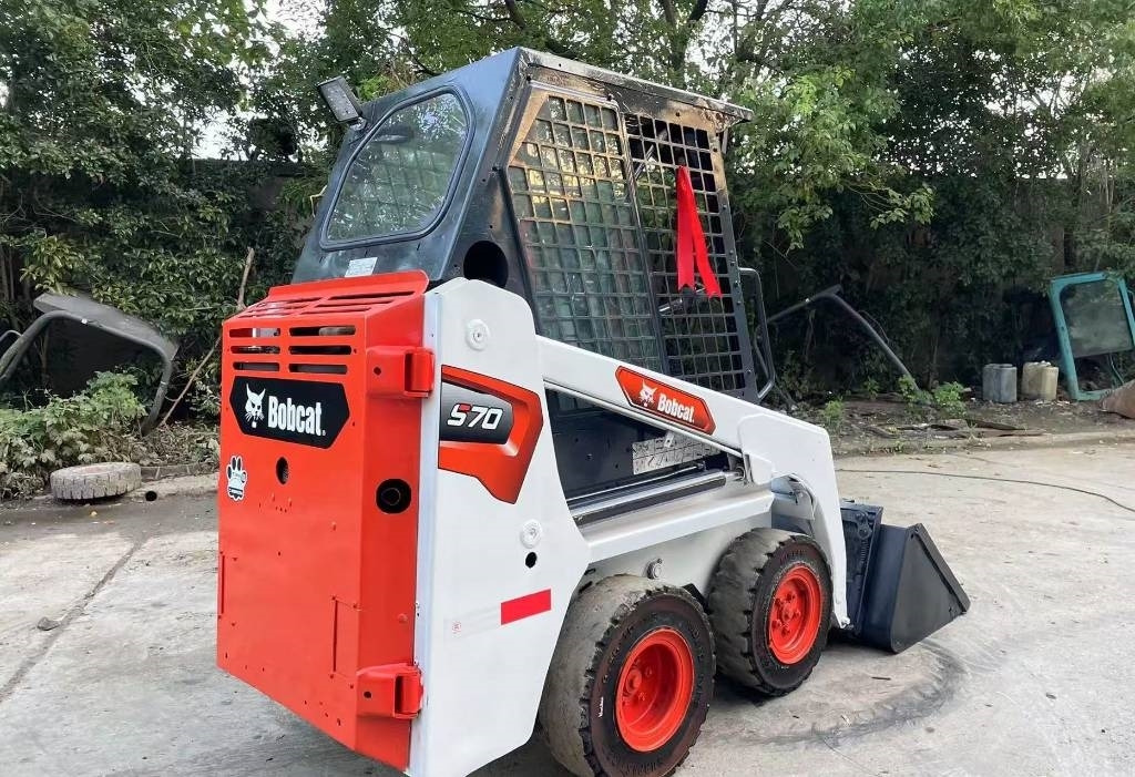 Bobcat S 70 - شيول صغير: صور 4 Bobcat S 70 - شيول صغير: صور 4