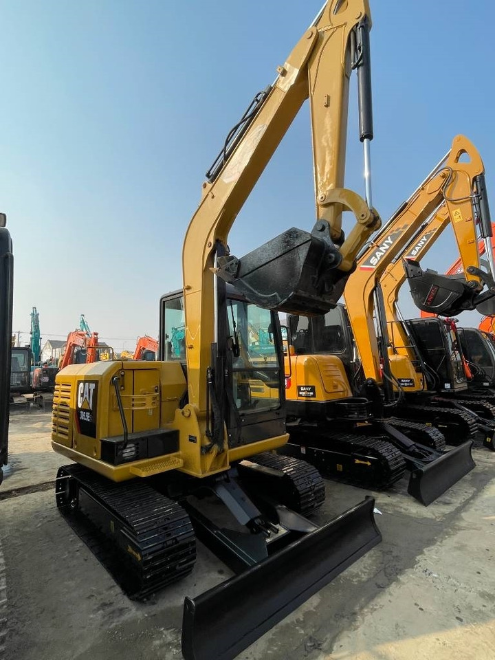 CAT 305.5E2 - حفارات زحافة: صور 1 CAT 305.5E2 - حفارات زحافة: صور 1