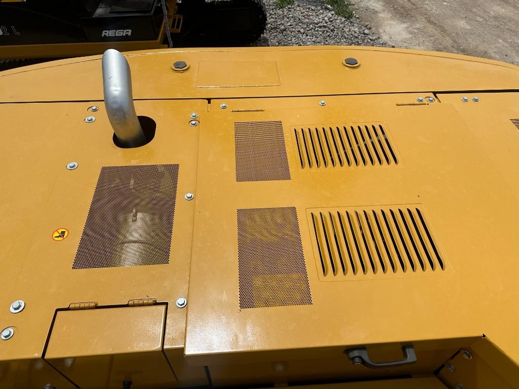 حفارة النقل والشحن CAT 330: صور 16