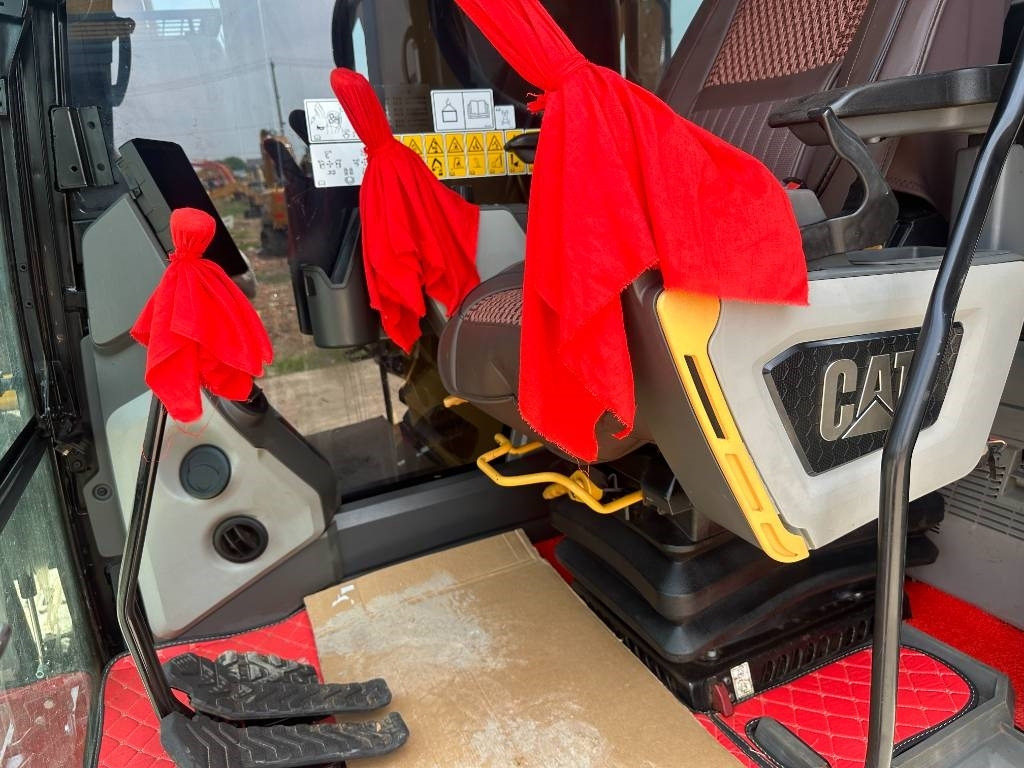 حفارة النقل والشحن CAT 330: صور 14