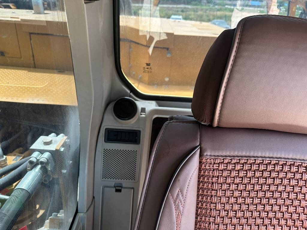 حفارة النقل والشحن CAT 330: صور 13