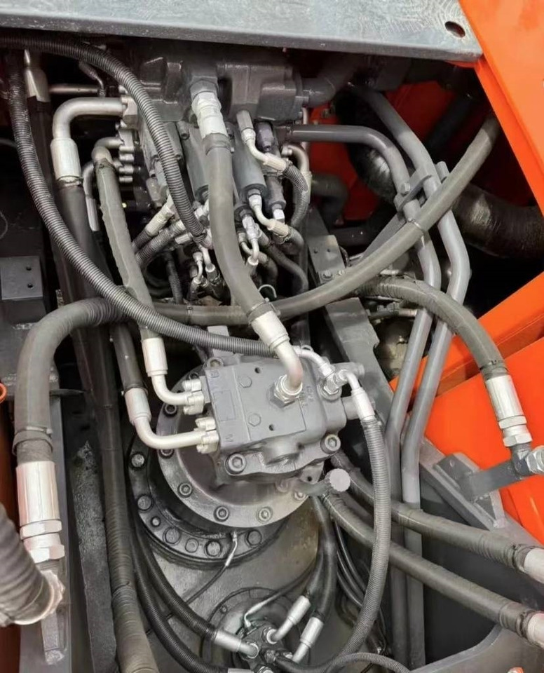 Doosan 225 DX  - حفارات زحافة: صور 3 Doosan 225 DX  - حفارات زحافة: صور 3