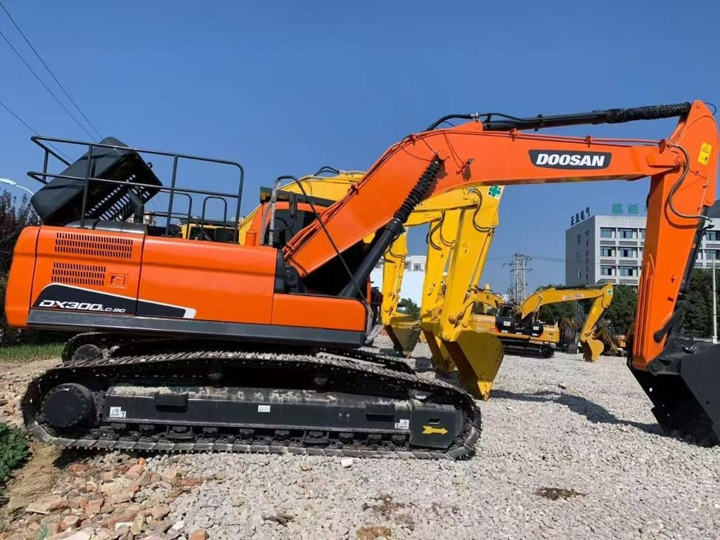 Doosan 300-7  - حفارات زحافة: صور 5 Doosan 300-7  - حفارات زحافة: صور 5