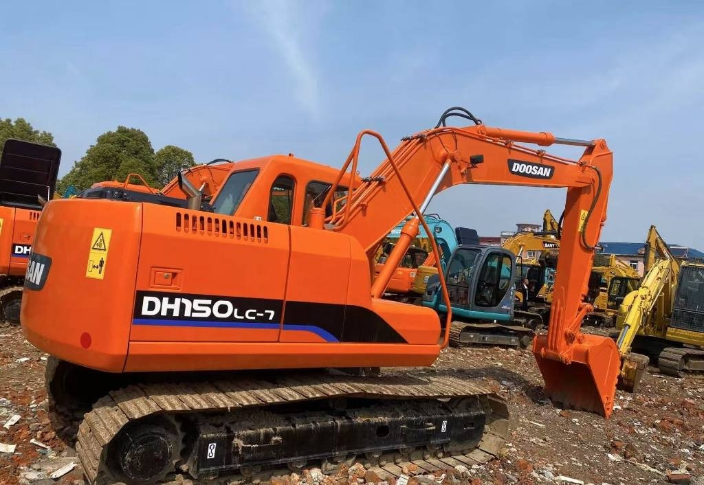 Doosan DH 150  - حفارات زحافة: صور 1 Doosan DH 150  - حفارات زحافة: صور 1