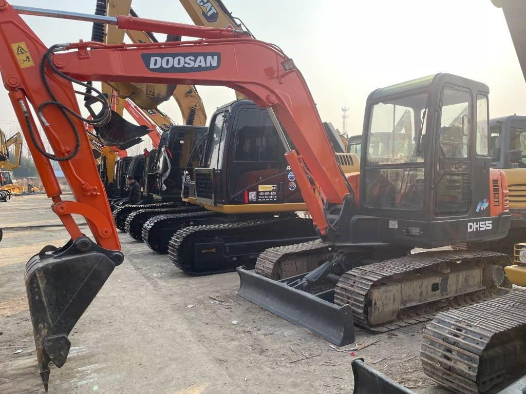 Doosan DH 55  - حفارة مصغرة: صور 2 Doosan DH 55  - حفارة مصغرة: صور 2