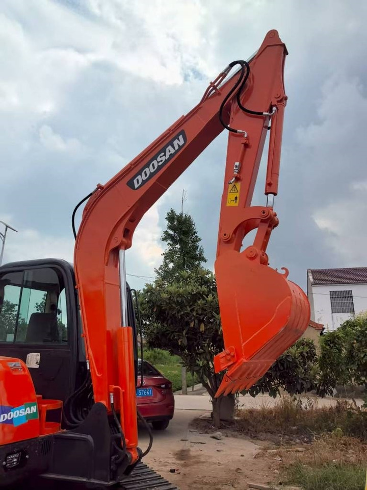 Doosan DH 60-7  - حفارة مصغرة: صور 4 Doosan DH 60-7  - حفارة مصغرة: صور 4