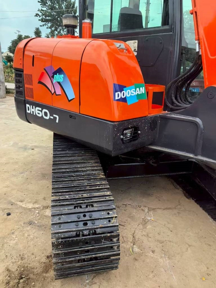Doosan DH 60-7  - حفارة مصغرة: صور 3 Doosan DH 60-7  - حفارة مصغرة: صور 3