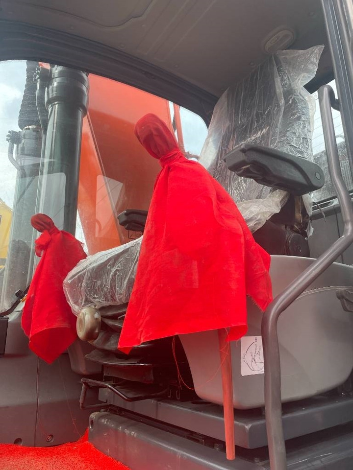 Doosan DX 225 LCA  - حفارات زحافة: صور 2 Doosan DX 225 LCA  - حفارات زحافة: صور 2