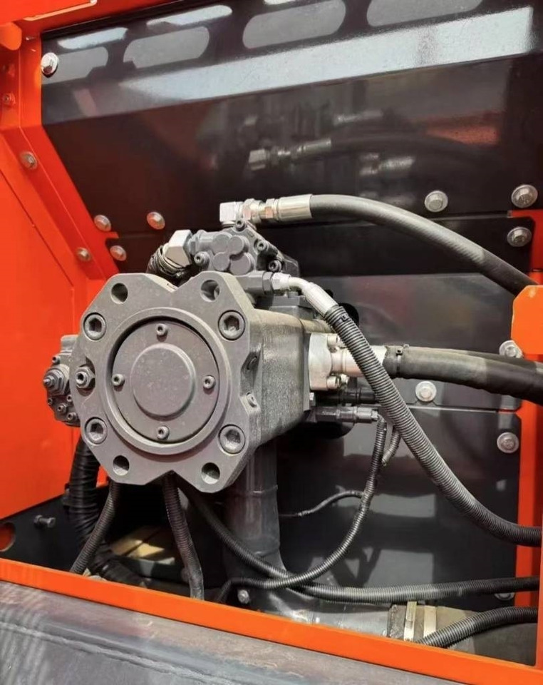 Doosan DX 225 - حفارات زحافة: صور 3 Doosan DX 225 - حفارات زحافة: صور 3