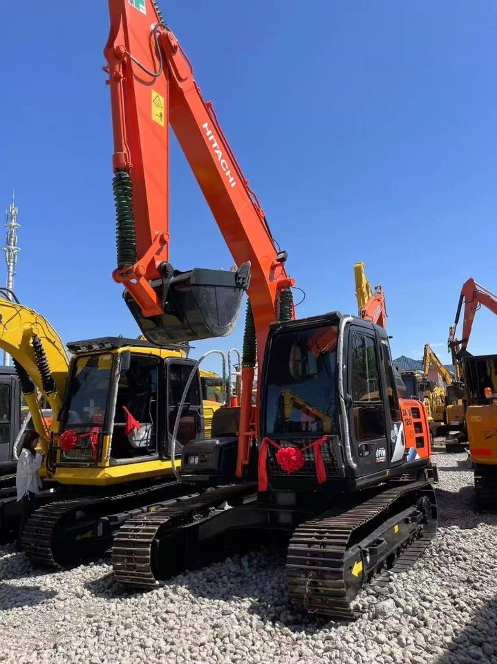 Hitachi 120 - حفارات زحافة: صور 3 Hitachi 120 - حفارات زحافة: صور 3