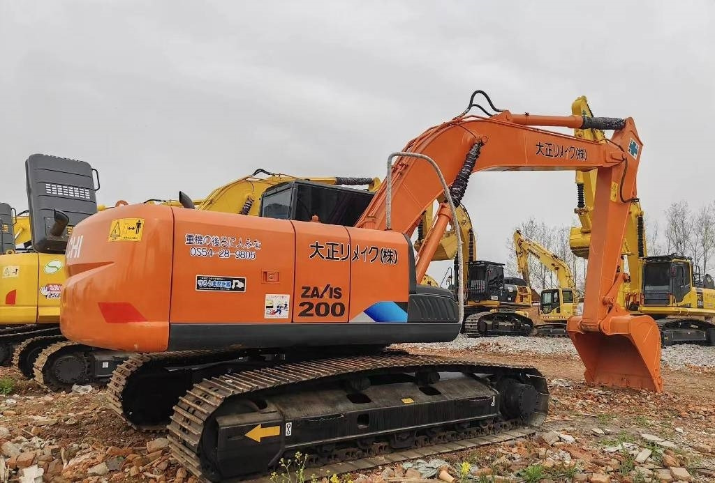 Hitachi 200 - حفارات زحافة: صور 2 Hitachi 200 - حفارات زحافة: صور 2