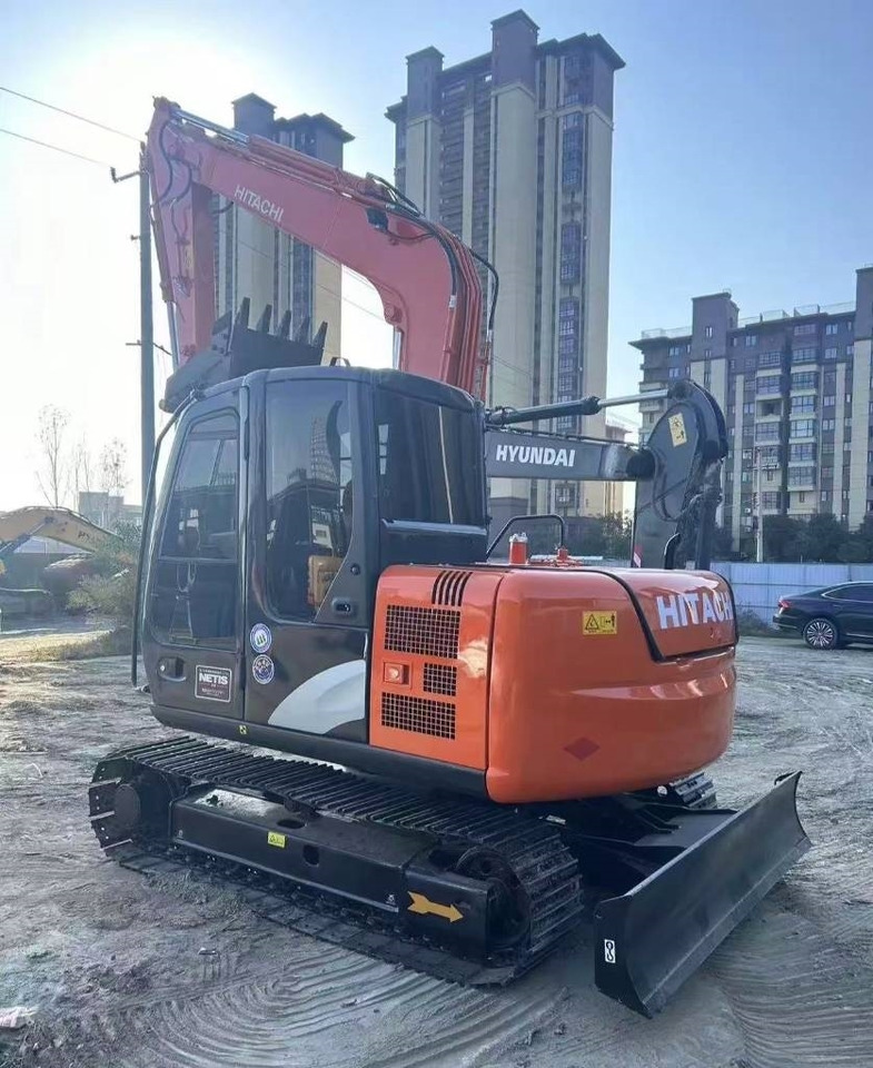 Hitachi 70 - حفارة مصغرة: صور 3 Hitachi 70 - حفارة مصغرة: صور 3