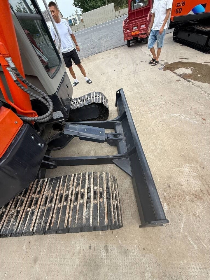 Hitachi ZX 55 - حفارة مصغرة: صور 3 Hitachi ZX 55 - حفارة مصغرة: صور 3