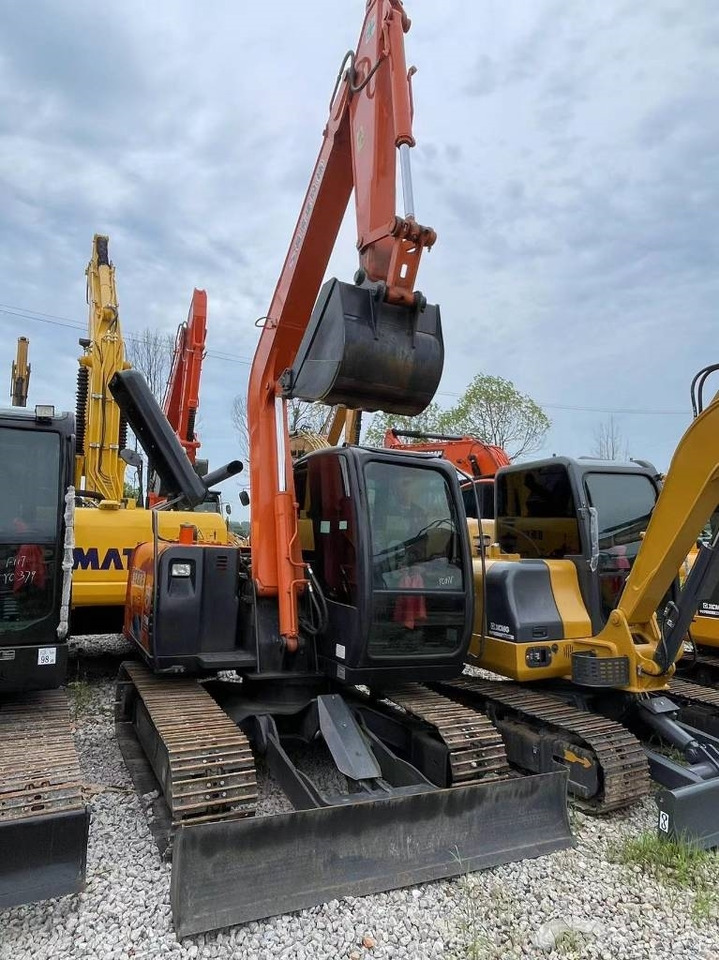 Hitachi ZX 70 - حفارة مصغرة: صور 4 Hitachi ZX 70 - حفارة مصغرة: صور 4