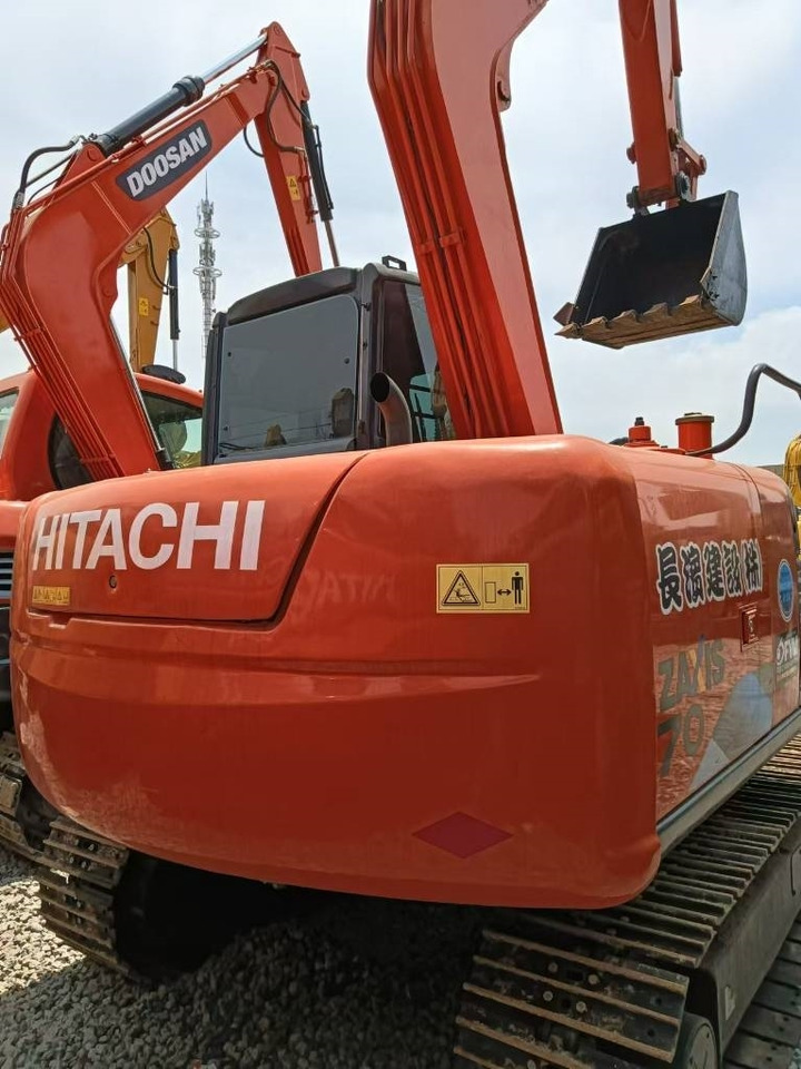 Hitachi ZX 70 - حفارة مصغرة: صور 5 Hitachi ZX 70 - حفارة مصغرة: صور 5