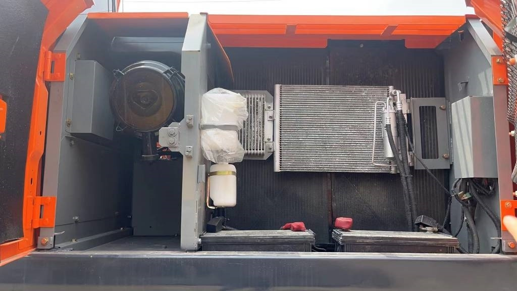 حفارات زحافة Hitachi Zaxis 210 H-3 [ Copy ]: صور 8