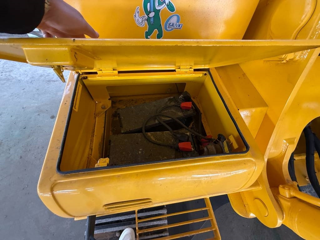 Komatsu 350 - حفارات زحافة: صور 4 Komatsu 350 - حفارات زحافة: صور 4