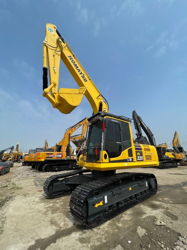 حفارات زحافة Komatsu PC 220-8: صور 8
