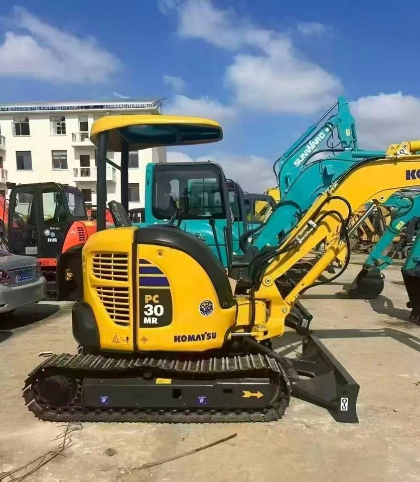 Komatsu PC 30  - حفارة مصغرة: صور 4 Komatsu PC 30  - حفارة مصغرة: صور 4