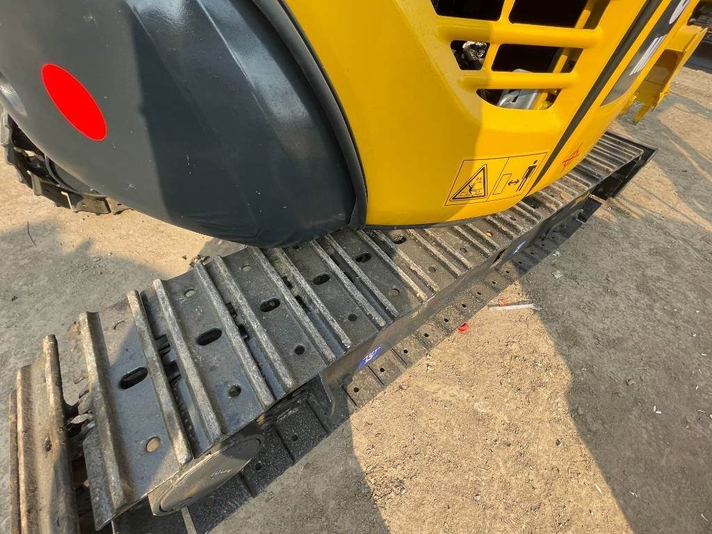 Komatsu PC 30  - حفارة مصغرة: صور 3 Komatsu PC 30  - حفارة مصغرة: صور 3