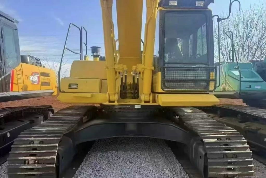 Komatsu PC 350-8 - حفارات زحافة: صور 4 Komatsu PC 350-8 - حفارات زحافة: صور 4