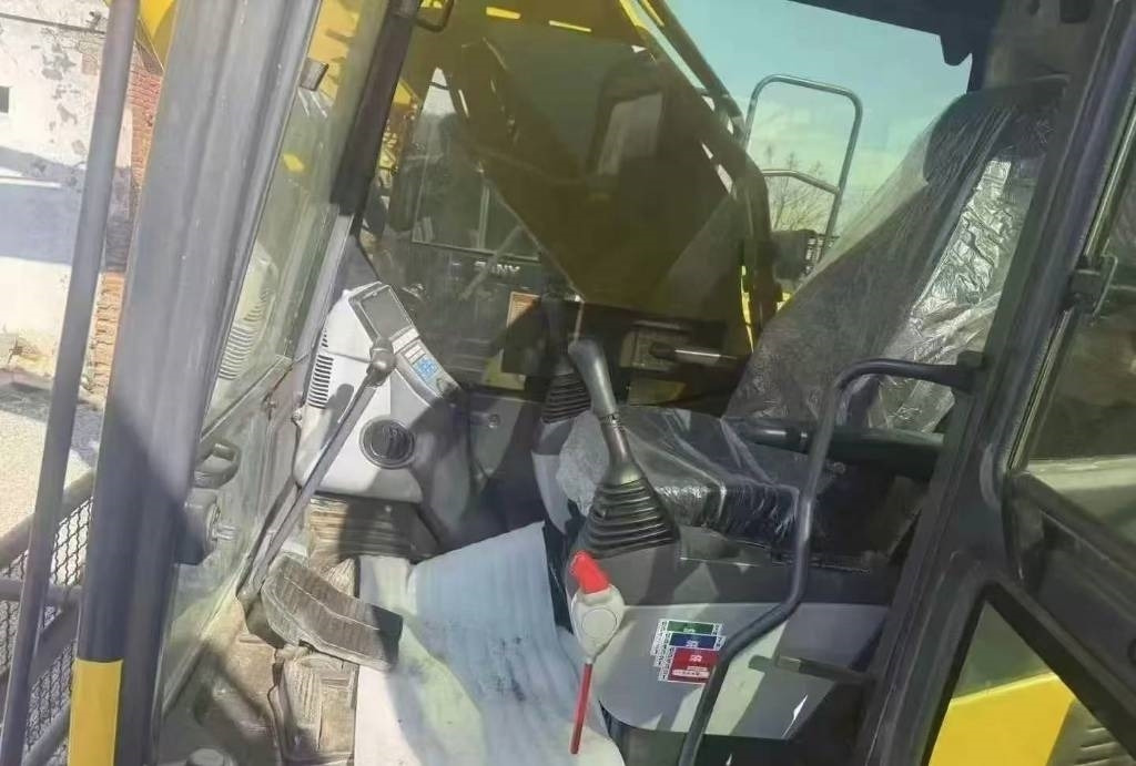 حفارات زحافة Komatsu PC 350: صور 6 حفارات زحافة Komatsu PC 350: صور 6