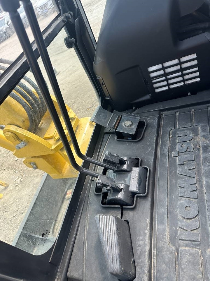 Komatsu PC 40 - حفارة مصغرة: صور 5 Komatsu PC 40 - حفارة مصغرة: صور 5