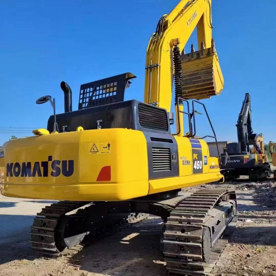Komatsu PC 450 - حفارات زحافة: صور 1 Komatsu PC 450 - حفارات زحافة: صور 1