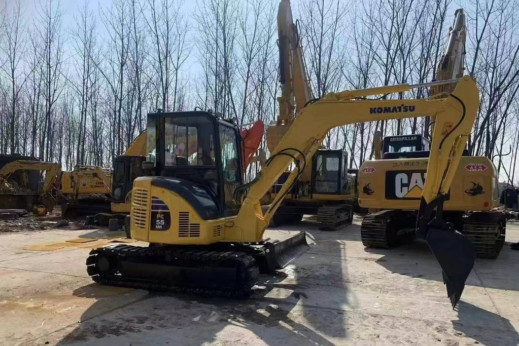 Komatsu PC 55 - حفارة مصغرة: صور 1 Komatsu PC 55 - حفارة مصغرة: صور 1