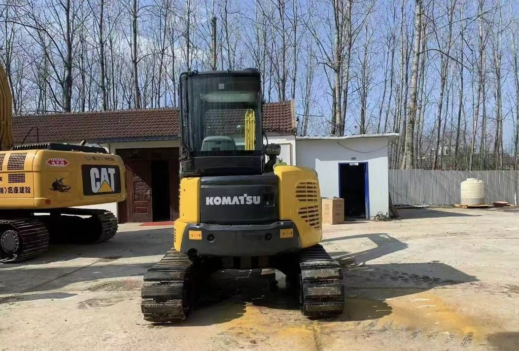 Komatsu PC 55 - حفارة مصغرة: صور 4 Komatsu PC 55 - حفارة مصغرة: صور 4