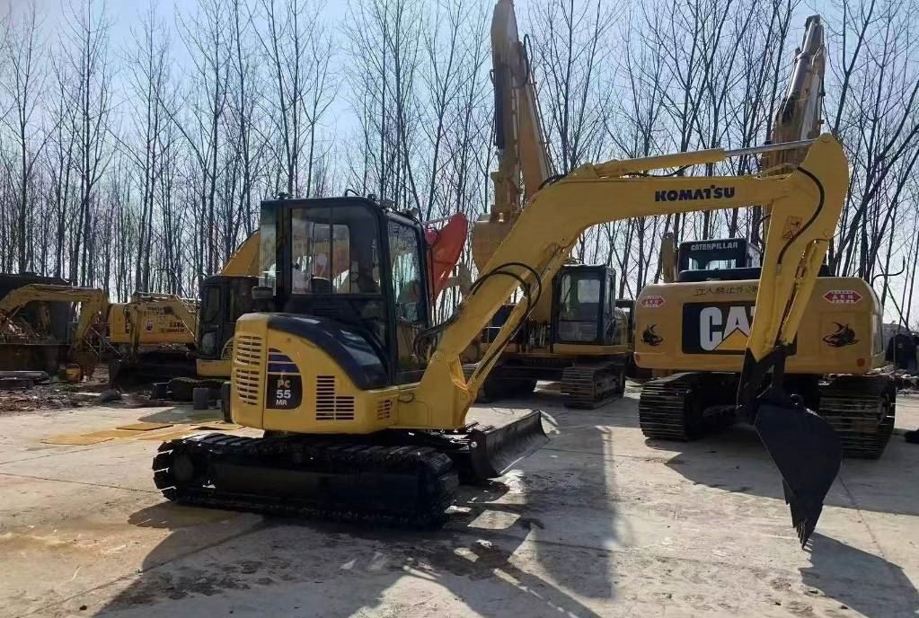 Komatsu PC 55 - حفارة مصغرة: صور 1 Komatsu PC 55 - حفارة مصغرة: صور 1