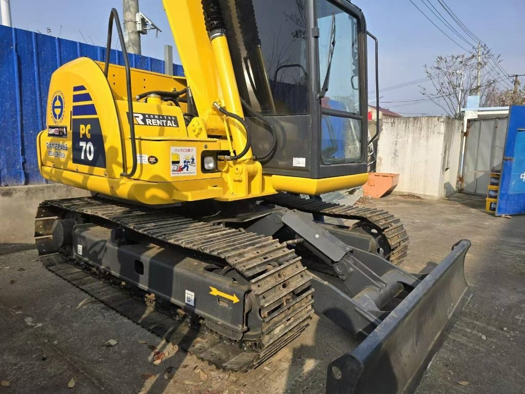 Komatsu PC 70 - حفارة مصغرة: صور 2 Komatsu PC 70 - حفارة مصغرة: صور 2