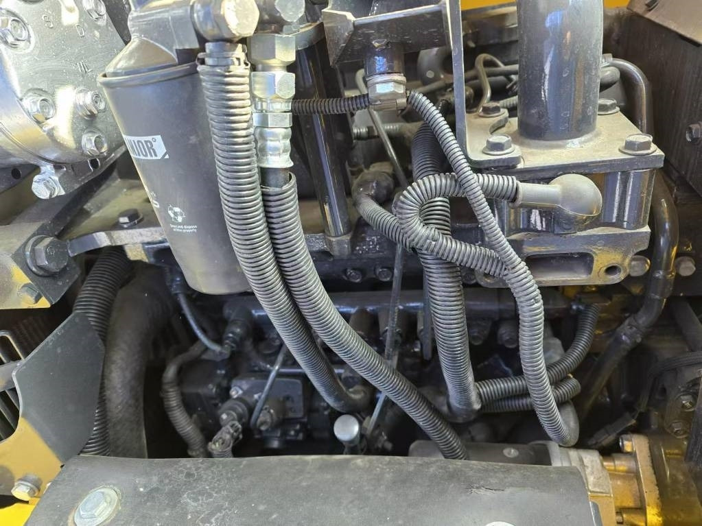 Komatsu PC 70 - حفارة مصغرة: صور 5 Komatsu PC 70 - حفارة مصغرة: صور 5